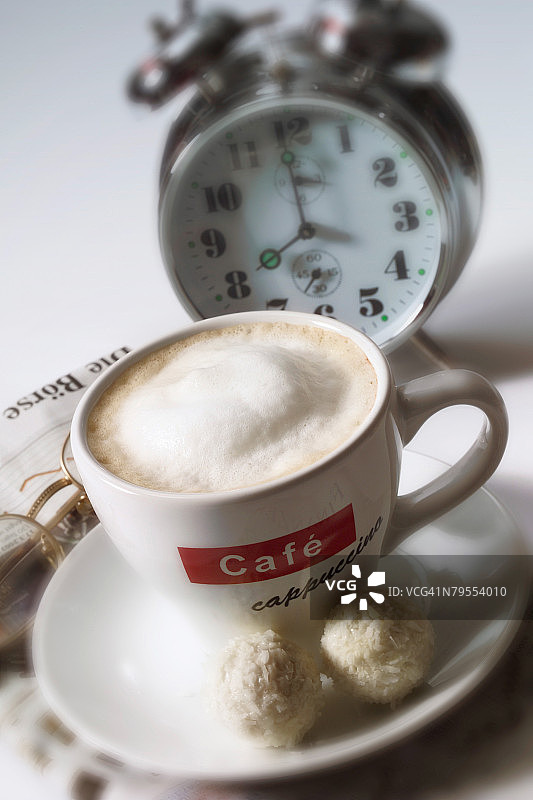 早晨喝咖啡图片素材