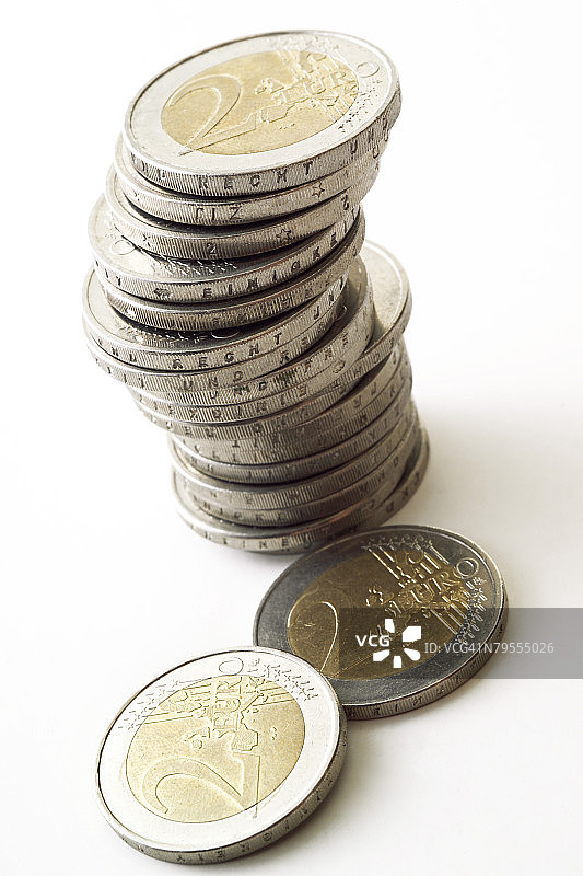 2欧元硬币堆图片素材