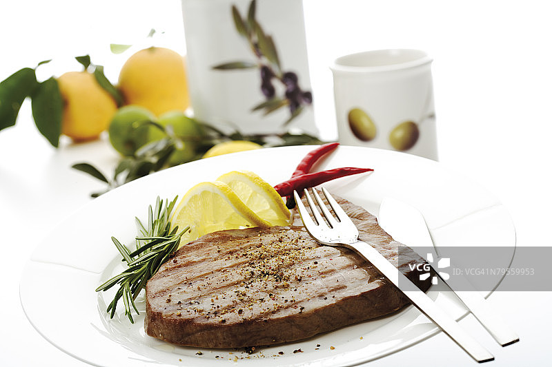 烤金枪鱼牛排图片素材