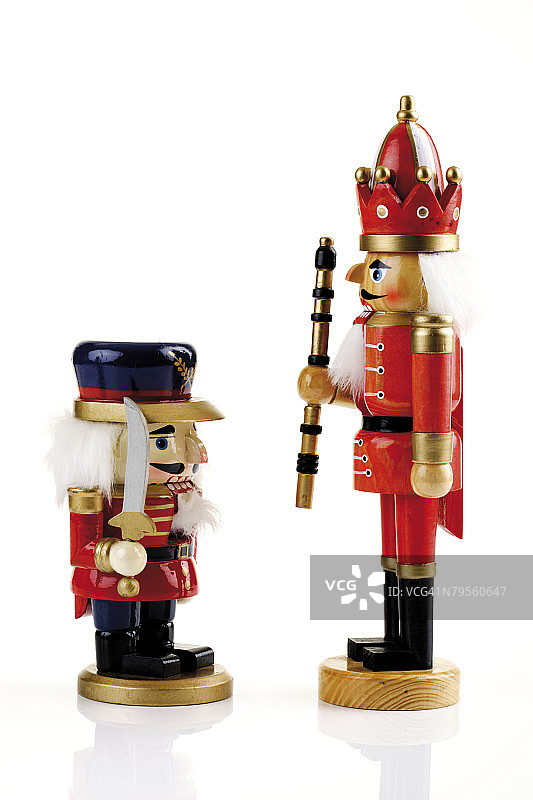 两个面对面的胡桃夹子特写图片素材