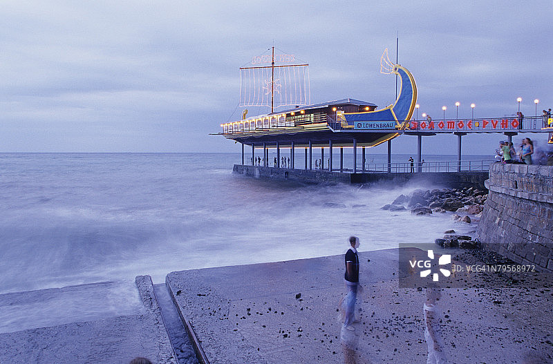 乌克兰雅尔塔海滩餐厅图片素材