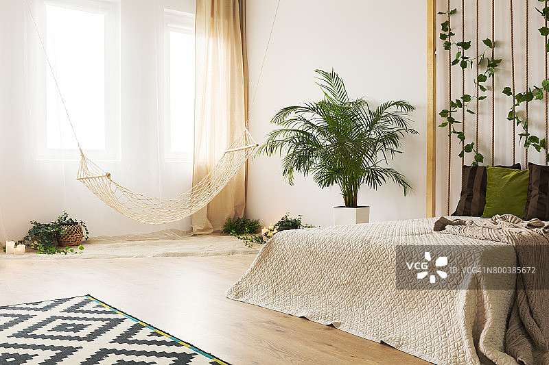 带有绳索墙的沙滩卧室图片素材