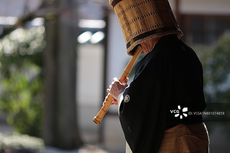 吹奏尺八图片素材