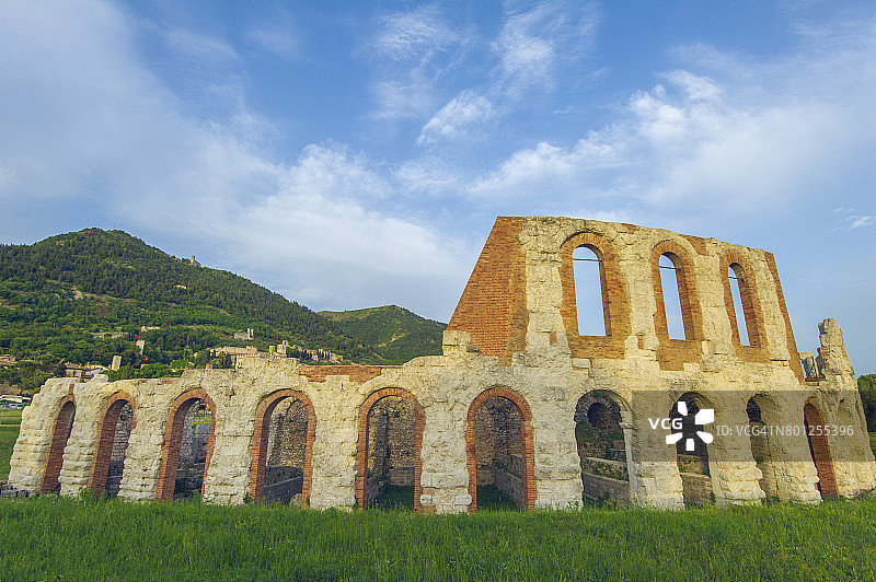 古罗马圆形剧场遗址，意大利古比奥图片素材