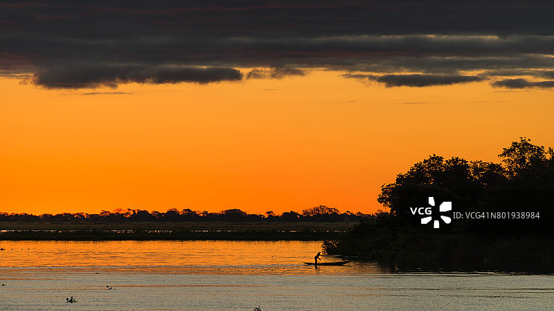 巴西潘塔纳尔湿地日落图片素材