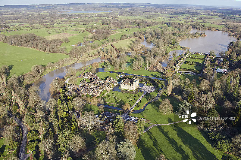 英国伊甸桥希弗城堡花园东北面航拍图片素材