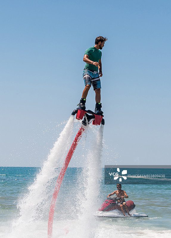 水上飞行器极限运动探险图片素材