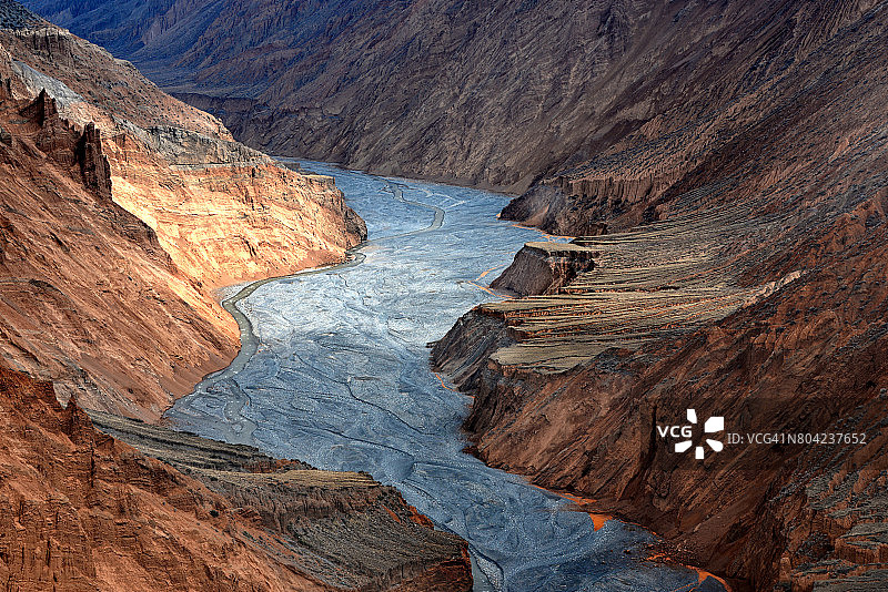 新疆红山大峡谷图片素材