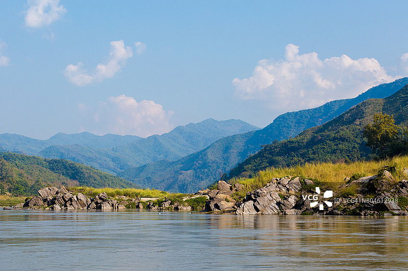 老挝湄公河巡游期间的景观图片素材