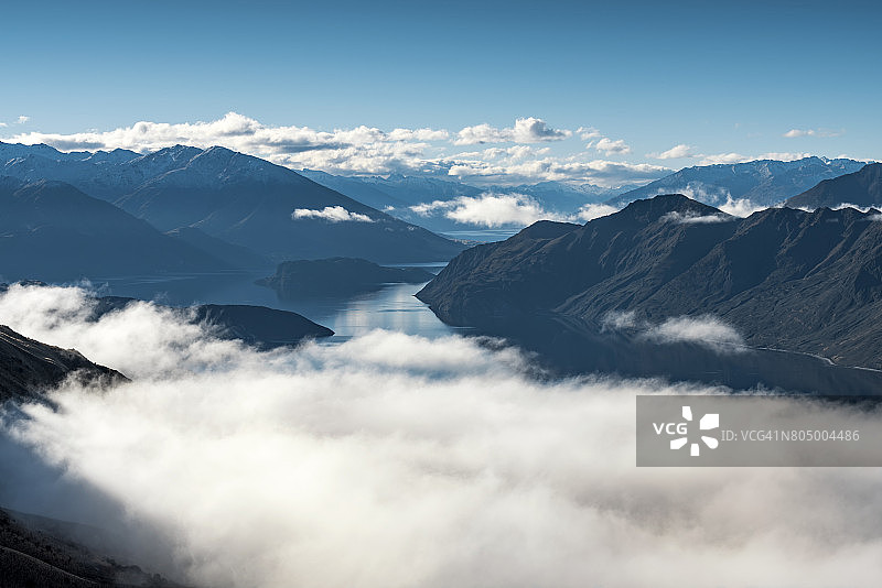 罗伊山观瓦纳卡湖图片素材
