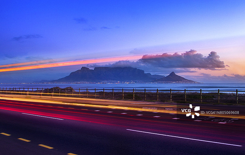 月光蓝调图片素材