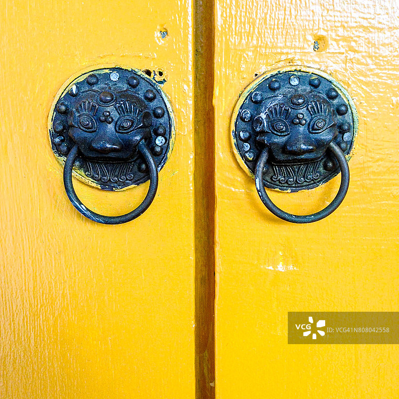 黄色大门图片素材