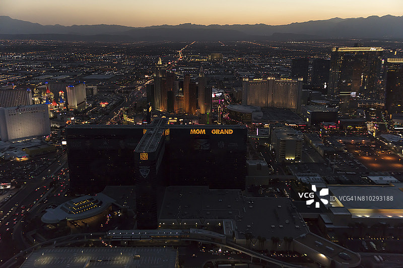 拉斯维加斯大道日落灯光航拍照片图片素材
