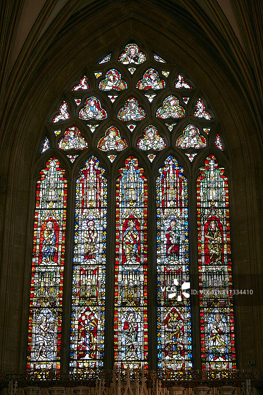 威尔斯大教堂的彩色玻璃窗细节图片素材