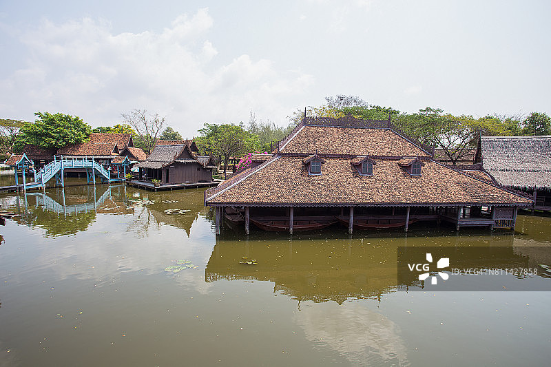 泰国北榄府古城水上市场图片素材
