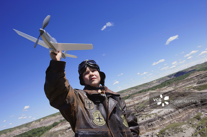 儿童玩飞机玩具图片素材