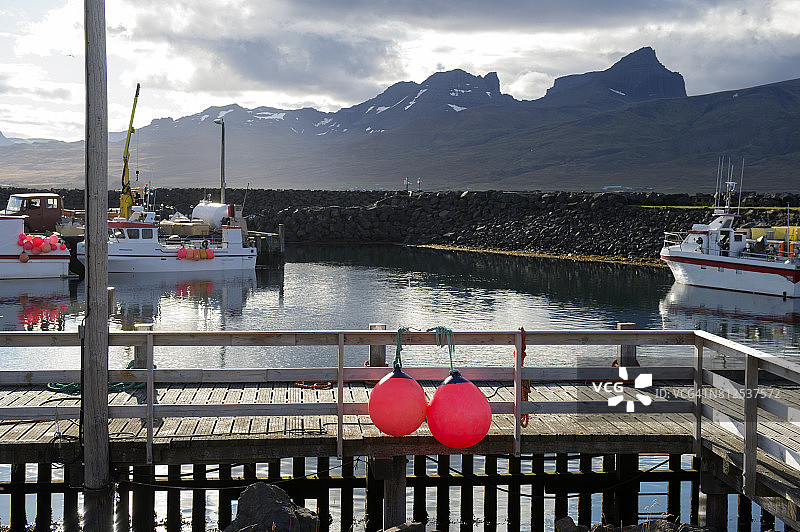 博尔加峡湾东部港口，冰岛东峡湾图片素材