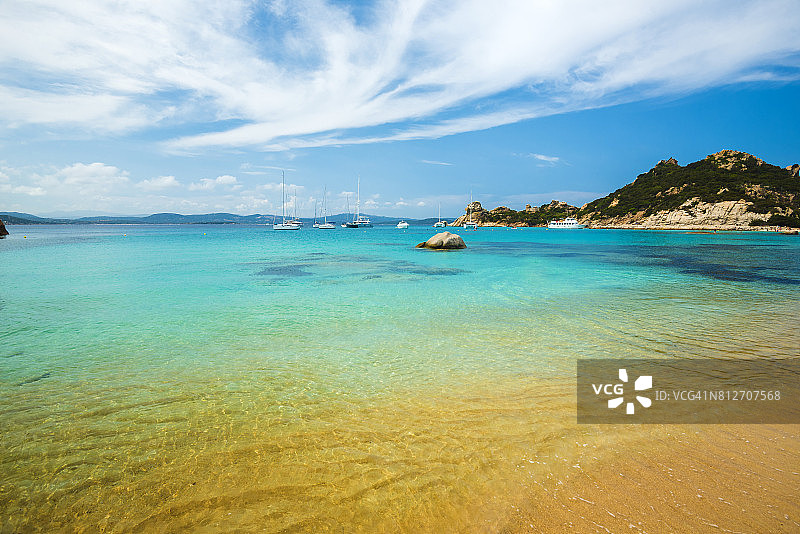 意大利撒丁岛马达莱纳群岛斯帕吉岛科尔萨拉海湾图片素材