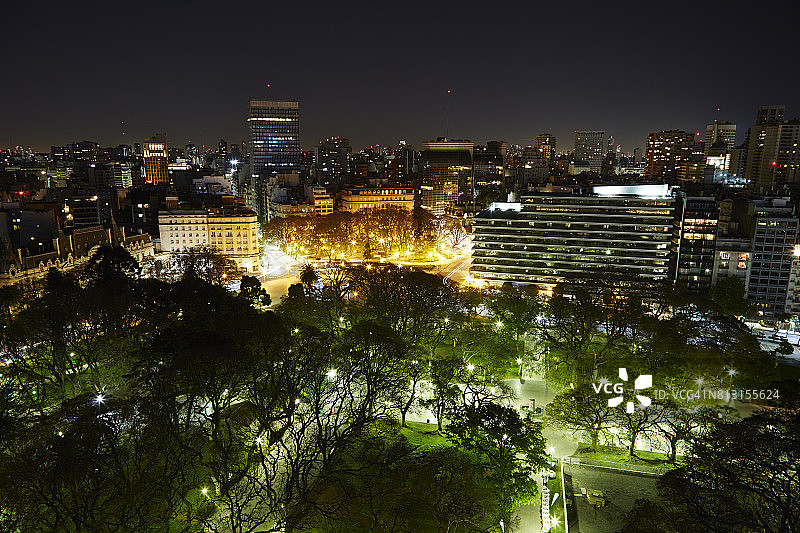 阿根廷布宜诺斯艾利斯圣马丁广场夜景图片素材