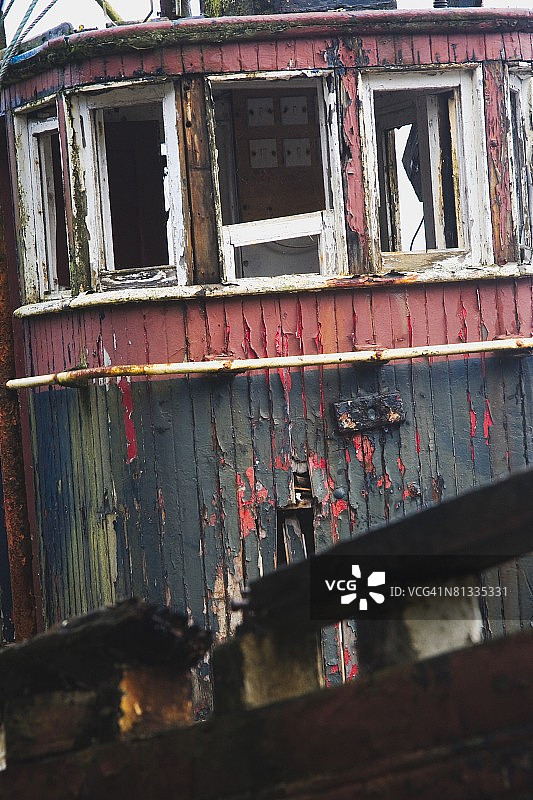 废弃的船图片素材