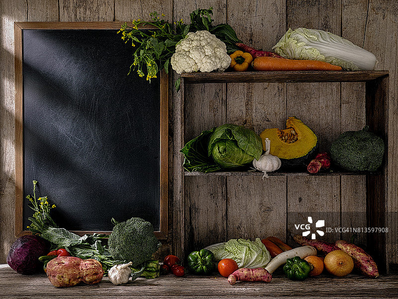 乡村木架上的新鲜蔬菜图片素材
