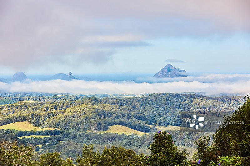 玻璃屋山，阳光海岸内陆，澳大利亚昆士兰图片素材