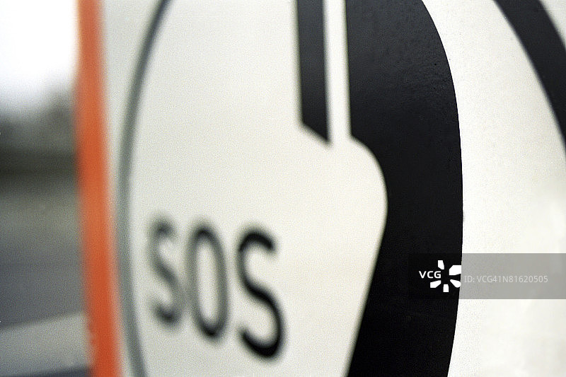 紧急电话，A8高速公路，德国金茨堡图片素材