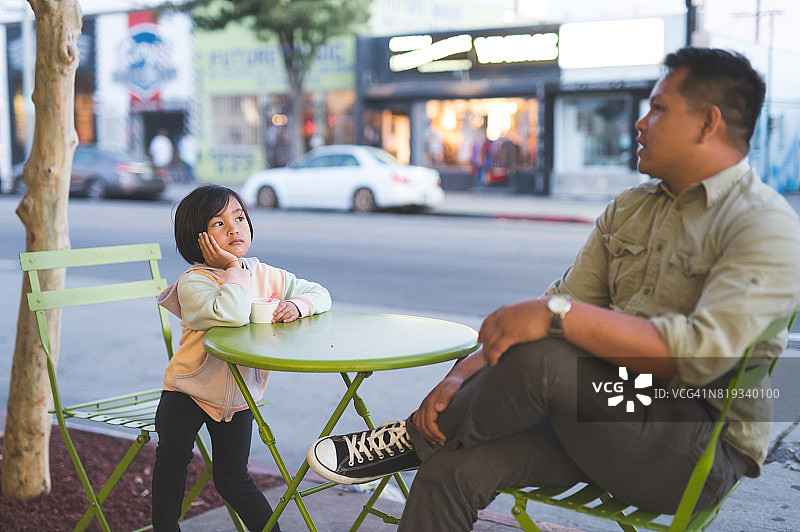 父女约会图片素材