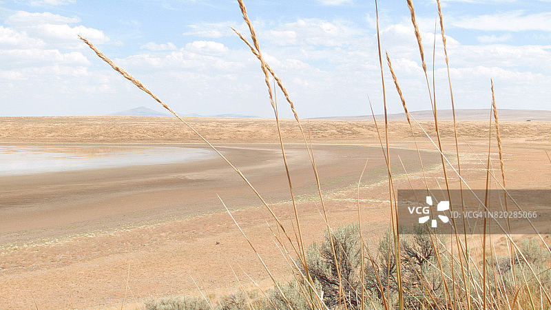 羚羊避难所的岩画湖图片素材