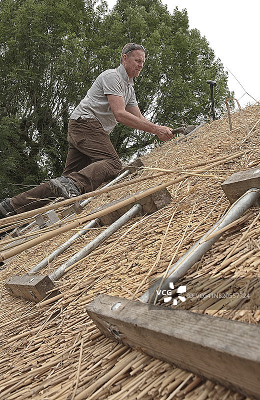 工作中的工匠图片素材