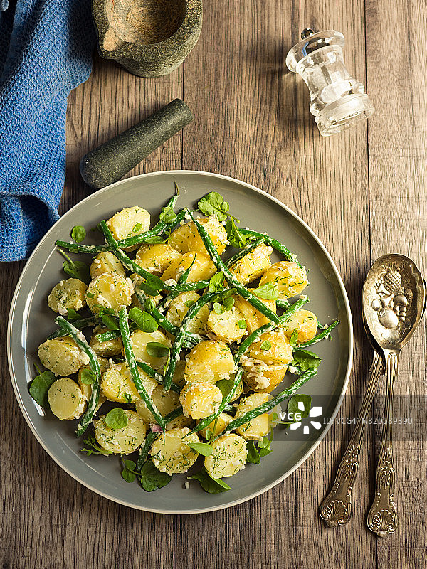 土豆和青豆沙拉图片素材