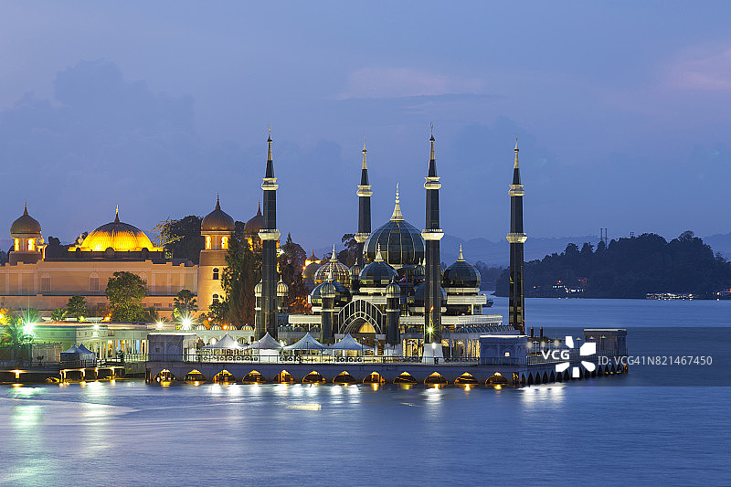 马来西亚瓜拉登嘉楼水晶清真寺图片素材