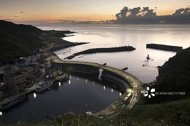 崎顶渔港的日出图片素材