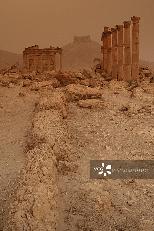 叙利亚巴尔米拉沙尘暴中图片素材