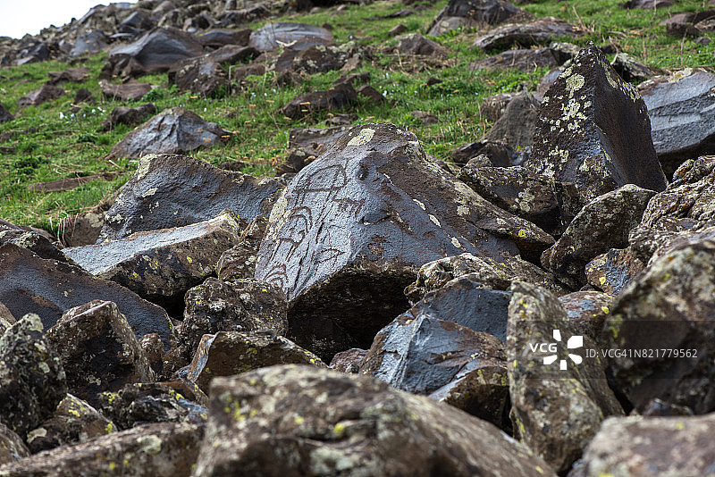 格加马山脉的岩画，亚美尼亚高原，高加索地区图片素材