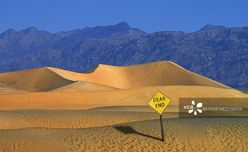 死亡谷公路尽头图片素材