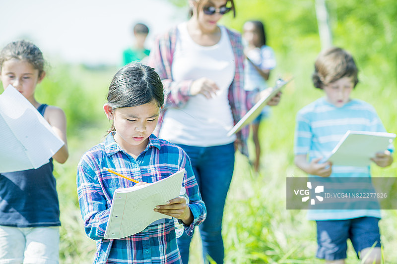 用功的学生图片素材