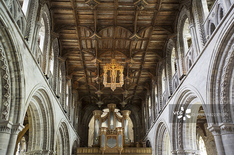 英国威尔士圣大卫大教堂的木镶板天花板图片素材