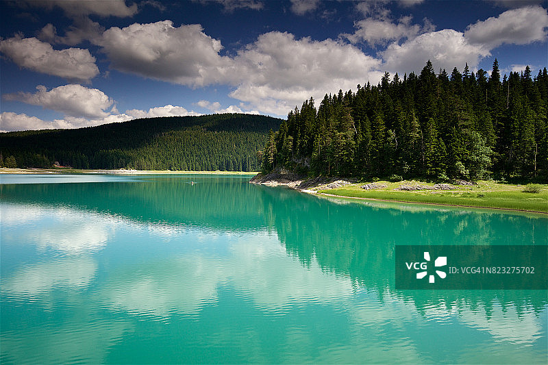 杜米托尔国家公园黑湖，黑山图片素材