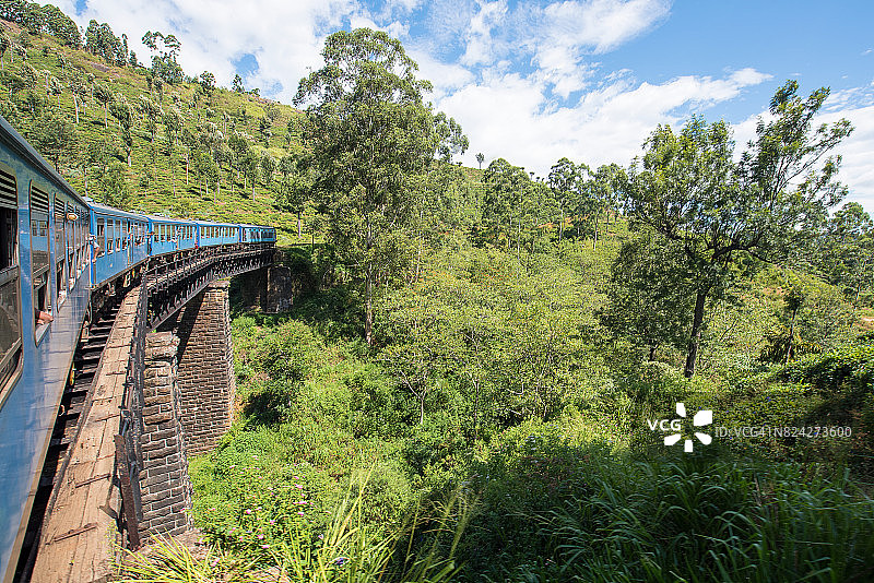 从埃拉到康提的列车，斯里兰卡图片素材