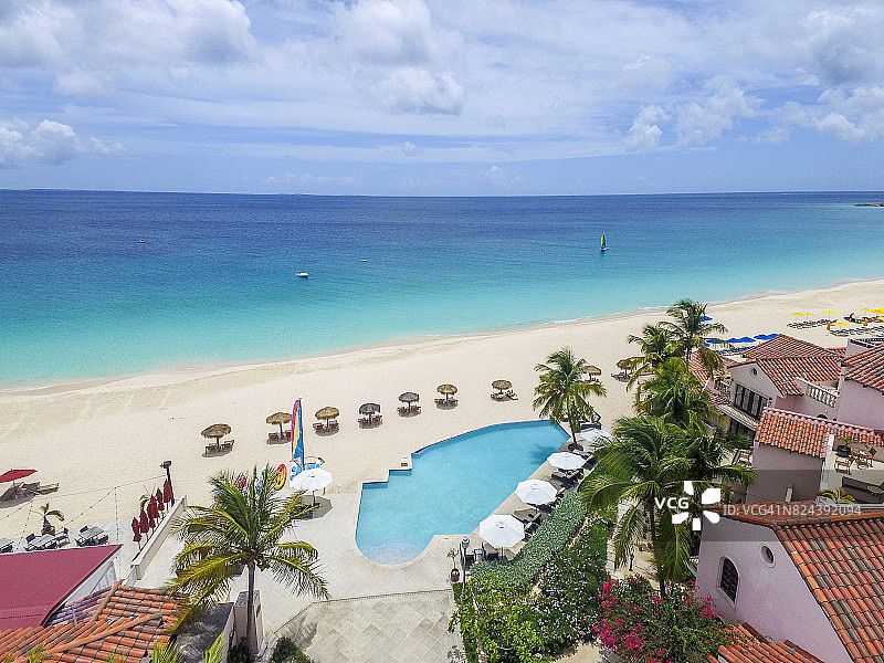 加勒比海安圭拉米德湾鸟瞰图图片素材