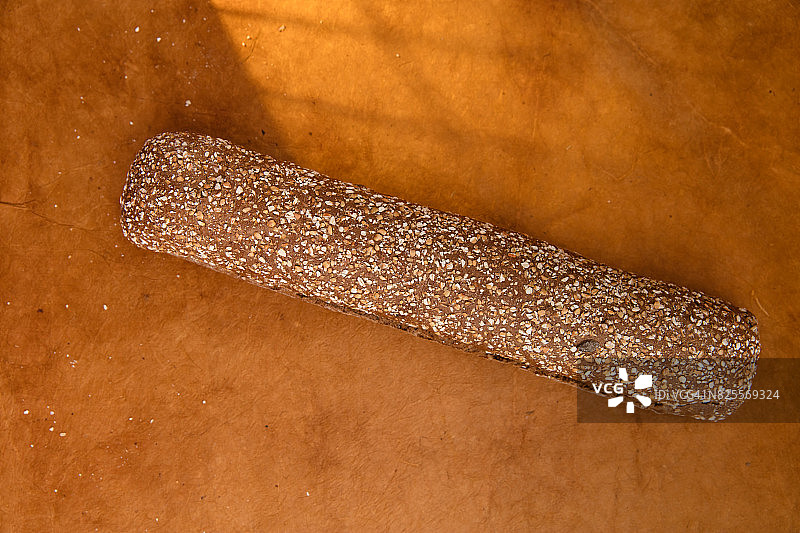 南瓜籽葵花籽法棍面包图片素材