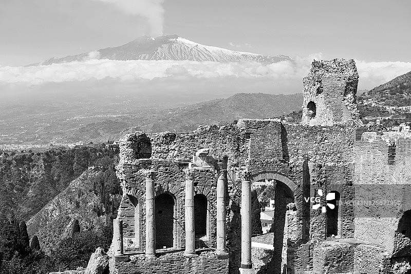 意大利西西里岛陶尔米纳风光图片素材