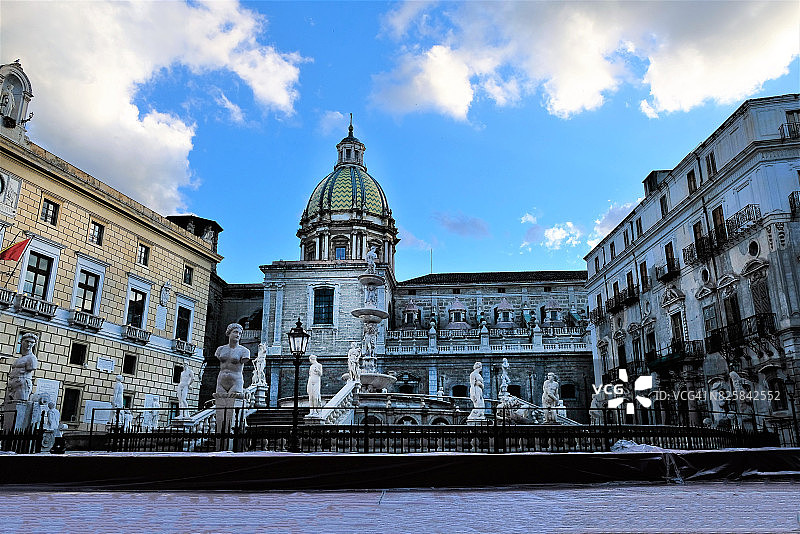 意大利西西里岛巴勒莫的普雷托利亚广场图片素材