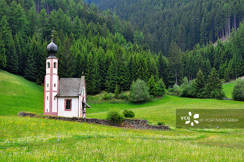 富内斯山谷风光（意大利）图片素材