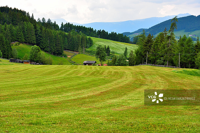 富内斯山谷风光（意大利）图片素材