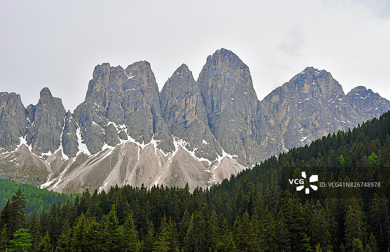 富内斯山谷风光（意大利）图片素材