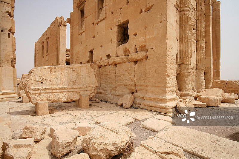 叙利亚巴尔米拉贝尔神庙的西南柱廊图片素材