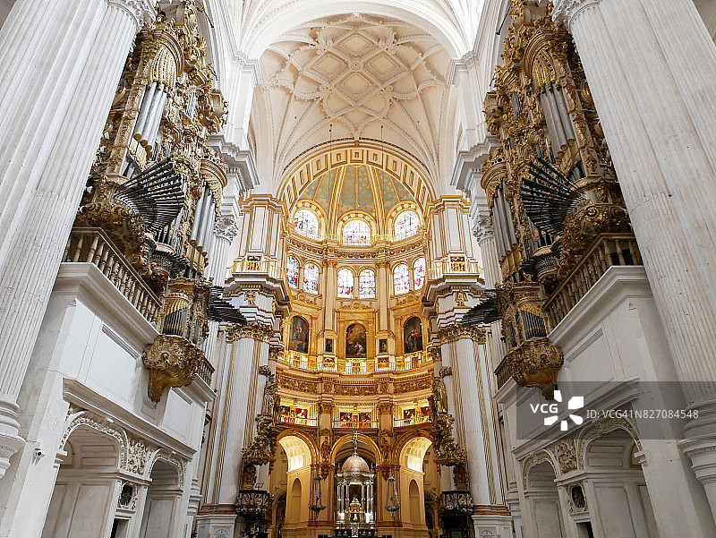 格拉纳达大教堂内部图片素材