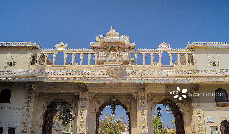 乌代浦城市宫殿主入口（印度拉贾斯坦邦）图片素材